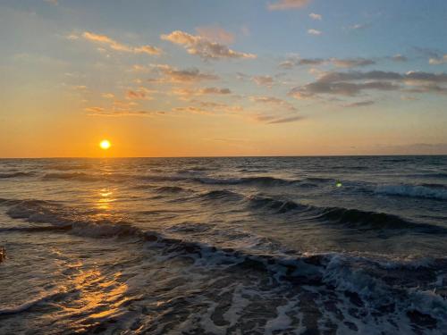 Apartamento en condominio con vista al mar