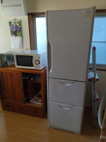 Private Room in Japanese Vintage House 民家の一室 2 Beds, Smoke Free, Free Parking Good to Travel for Tashiro Cats Island no2, Ishinomaki (foto 9)