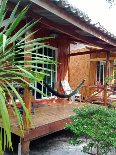 Standard Bungalow with Fan image 2