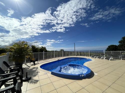 Villa Cratère avec piscine pour 17 personnes - Location, gîte - Saint-Benoît