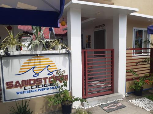 Sandstorm Lodge in Puerto Galera