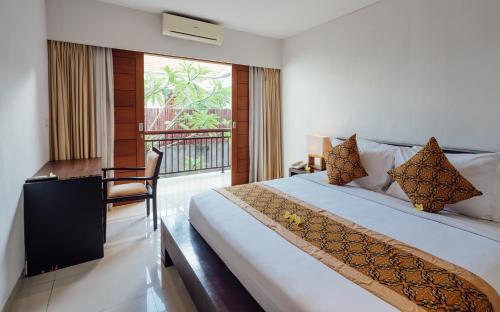 Three-Bedroom Villa with Private Pool image 10