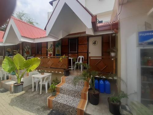 Sandstorm Lodge in Puerto Galera