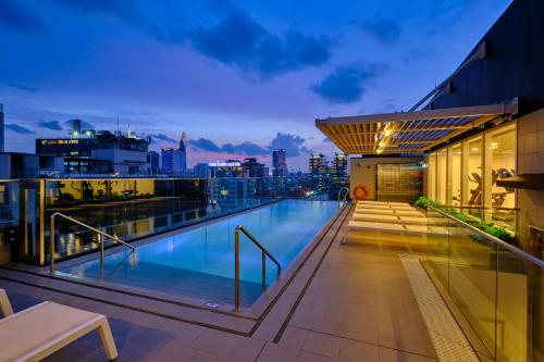 Basen, SOTETSU GRAND FRESA SAIGON near Muzeum Historyczne