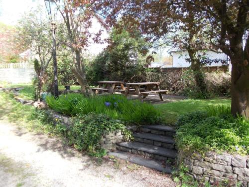Landing Cottage Guest House - image 5