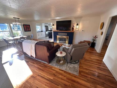 . The Alfred, Downtown Chehalis