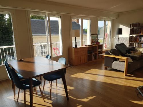 Bel appartement central avec parking gratuit privé - Location saisonnière - Le Mans