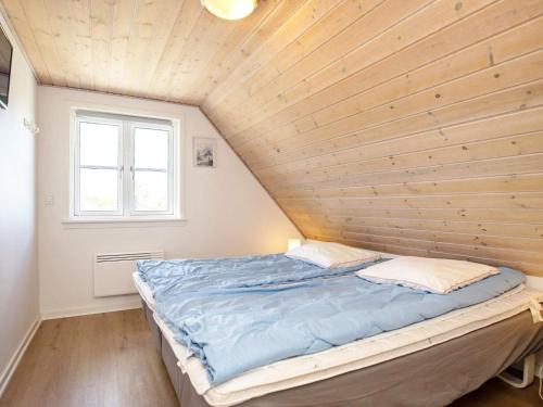 8 person holiday home in Bl vand