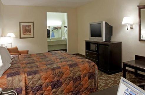 Americas Best Value Inn Byhalia - image 6