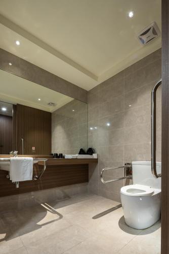468929962 Hotel Intrendy