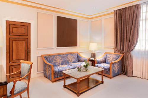 Junior Suite image 2