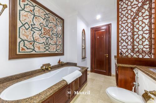 Manzil - Cozy 2BR Penthouse with Private Terrace and Full Burj View in Downtown - image 9