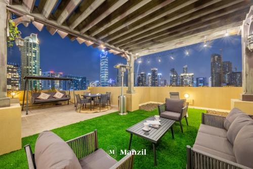 Manzil - Cozy 2BR Penthouse with Private Terrace and Full Burj View in Downtown - image 5