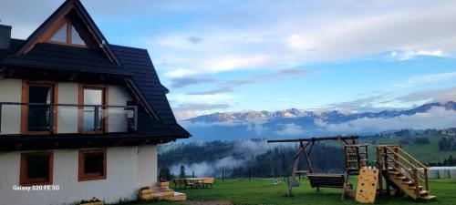 NOWA CHATA in Bustryk