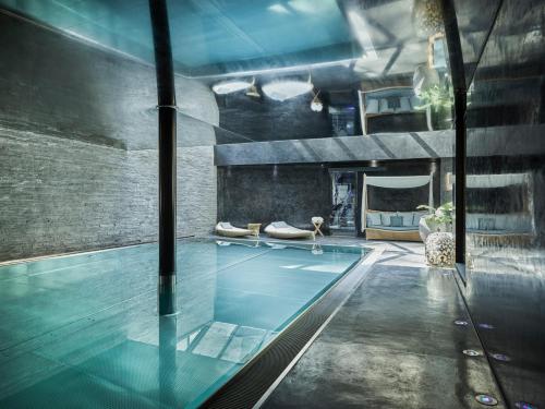Firefly Luxury Suites 5