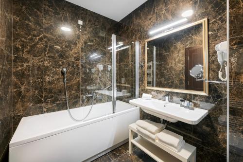 Hotel Cvita - image 12