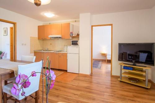 Apartments Durda - image 9