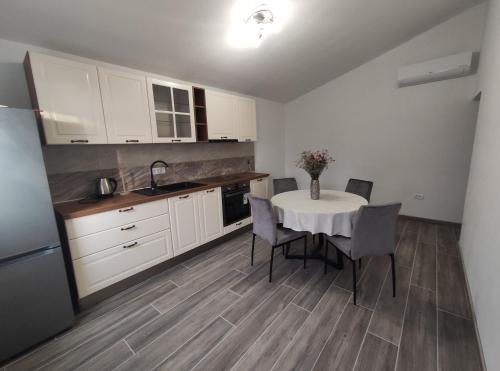  Apartmani Lešić Zaklopatica in Lastovo