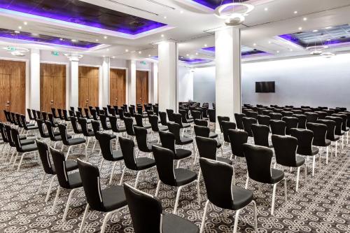 Radisson Blu Hotel Cardiff - image 2
