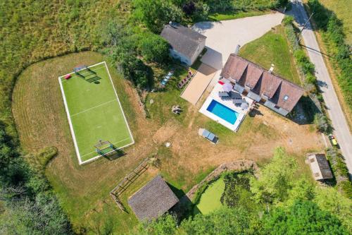 . Crazy Villa Gaudiniere 89 - Heated pool - Multisport - 2h Paris - 30p
