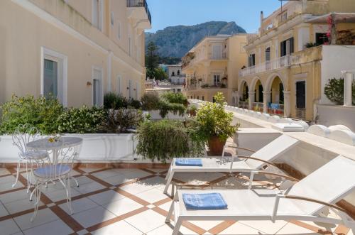468973178 Hotel Quisisana