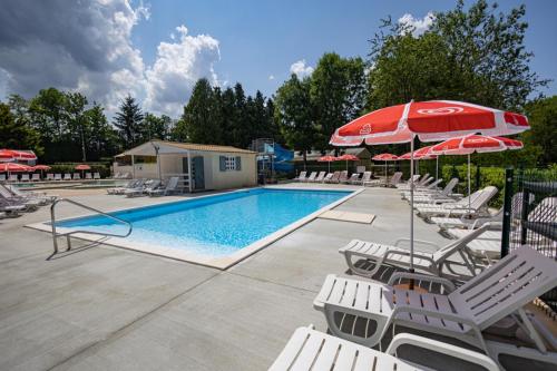 Camping Country Park Touquin - Site Officiel - Next to Disneyland Paris in Touquin