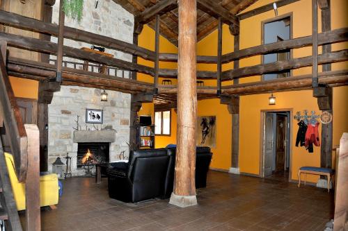 Koplietošanas atpūtas telpa ar TV, LA CABAÑA DE SARA (LA CABANA DE SARA) in Vinuesa