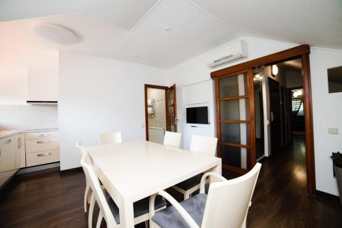 Hotel Antonio in أوزهوجورود