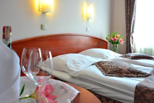 2 twin beds