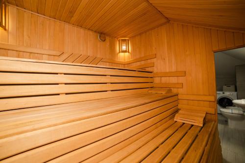 Hotel Antonio in أوزهوجورود