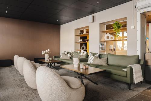 Enter St Elisabeth Suites & Spa Enter St Elisabeth Suites & Spa