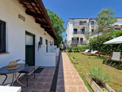 Bed & Breakfast Lav - image 7