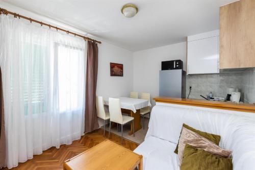 Apartments Zdenka - image 8