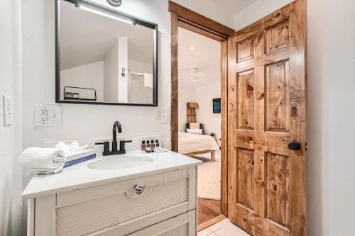 Trollhagen 5 Condo - image 6