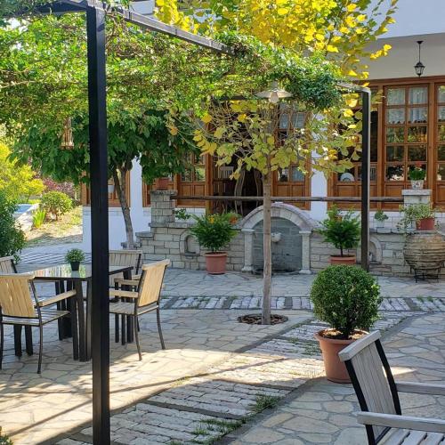 吉諾卡斯特酒店 (Hotel Gjirokastra) in 吉羅卡斯特