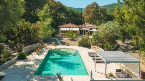  VILLA LACONELLA 8&4, Emma Villas in 57031 Capoliveri