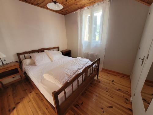 Maison proche viaduc de Garabit in Ruynes-en-Margeride