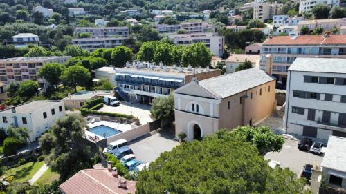Hotel Cyrnea