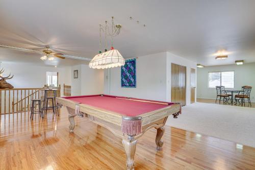 Charming Elko Home with Pool Table!