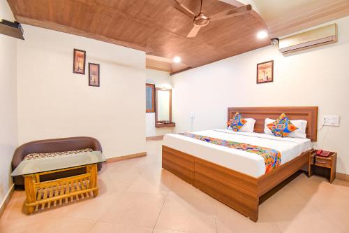 FabHotel Shreeyash Residency