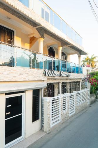 Villa Gumio 2BR Apt -7min walk Boca Chica Beach apts