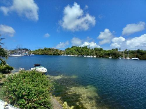 Vue Mer - DUPLEX F4 Marina du Gosier in Baimbridge