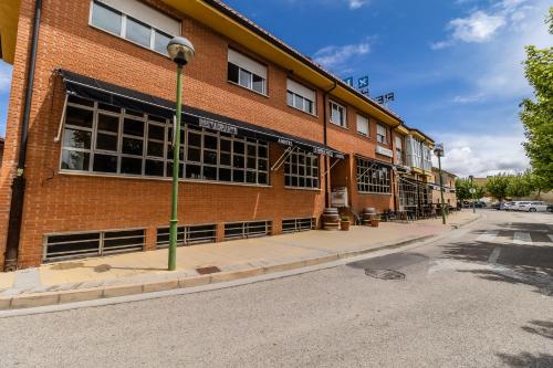 Vista exterior, Hostal - Restaurante La Buena Villa in Burgos