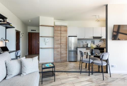 Apartment with Terrace image 10