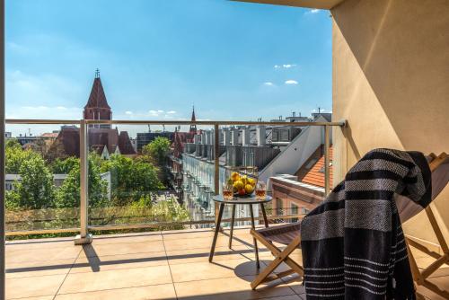 Apartment with Terrace image 3