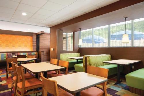 Fairfield Inn & Suites by Marriott Athens in Athens, USA