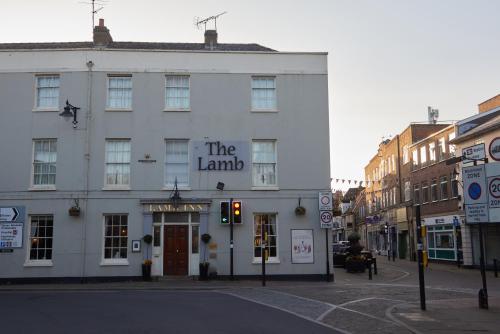 Lamb Hotel by Greene King Inns - image 7
