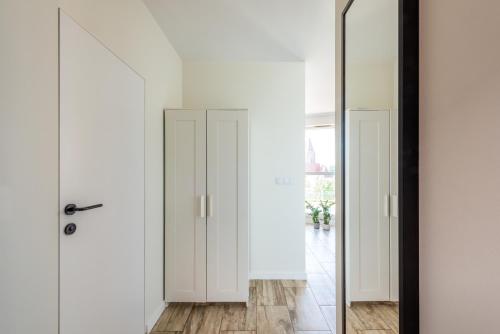 Apartment with Terrace image 8