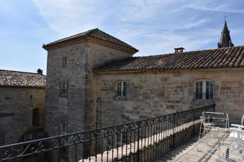 Prieuré du 17è dans l'Ardèche méridionale - Chambre d'hôtes - Vagnas