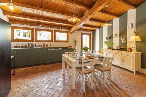 Kitchen, Villa Clementina - Prosecco Country Hotel in San Pietro Di Feletto